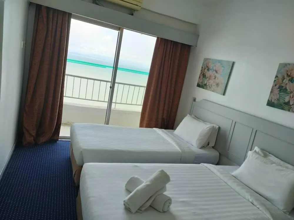 تانجونغ بونغاه Beachfront Sea View Penang شقة فندقية تانجونغ بونغاه
